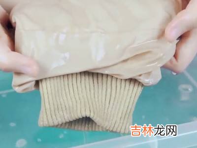 羽绒服袖子脏了怎么办?
