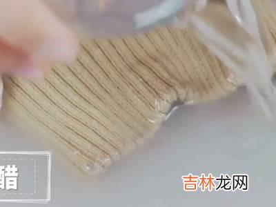 羽绒服袖子脏了怎么办?