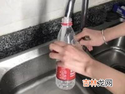 塑料瓶疏通下水道方法?
