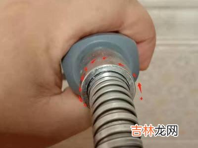 喷头花洒堵了怎么清理?