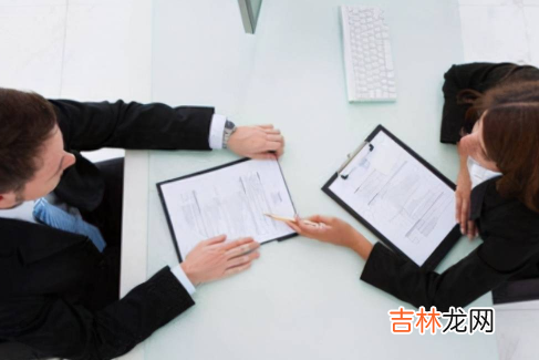 八小时工作制由谁提出来的 八小时工作制是谁提出来的