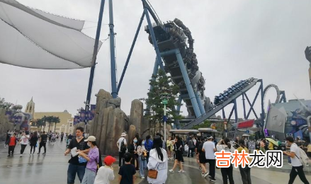 11月北京环球影城过山车运行吗