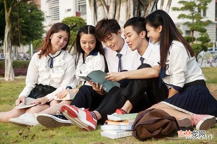 婴儿 未来三年，女孩最容易赚钱的行业，选对行业，你将衣食无忧！