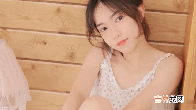 日系风纯欲美女写真：清纯美少女迷人可爱又俏皮