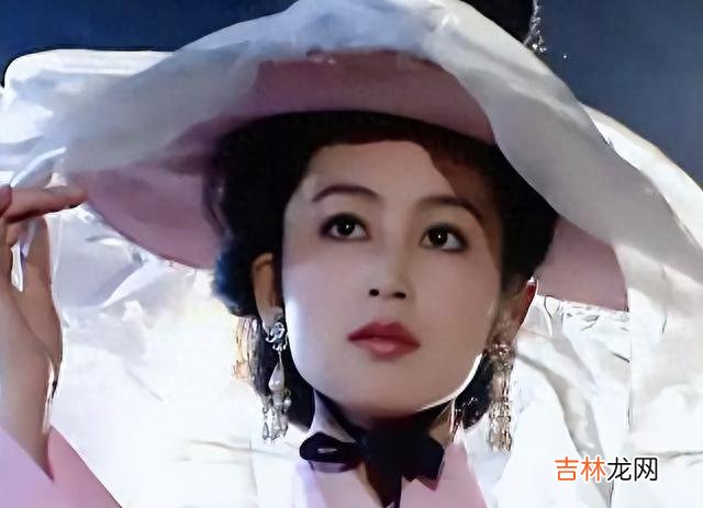 旗袍 8位珠圆玉润的“中国式”美人，个个不瘦不柴，比白幼瘦耐看太多