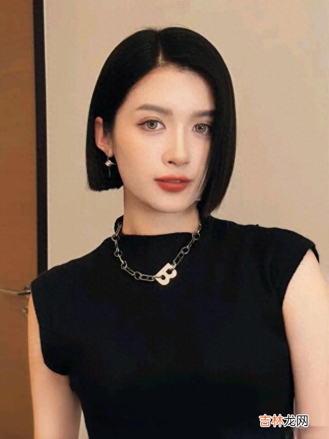 波波头 发型剪来剪去，忘不了的还是波波头，瘦脸时尚很百变