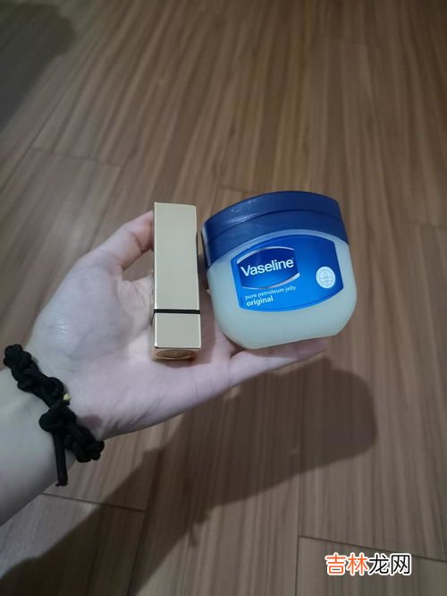口红化了还能用吗,夏天口红化了怎么办 如何解决口红化了