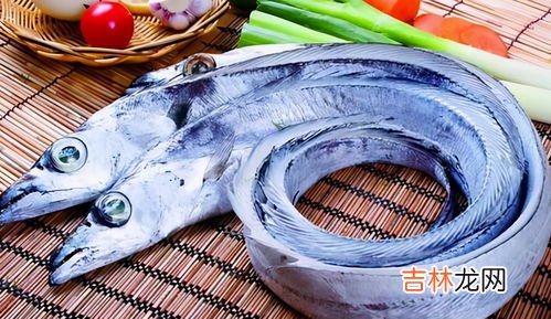 带鱼为什么便宜,为什么超市里的成段冻带鱼比整根带鱼便宜很多?