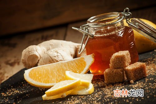 红糖结块如何马上变软,红糖变硬成块儿了怎么能弄开？