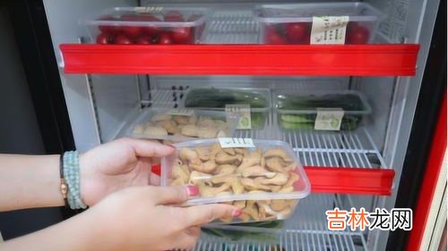 生鸡放冰箱要不要洗,宰了的鸡放冰箱最好是放熟的还是生的?