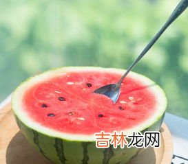 选西瓜的窍门,挑选西瓜的方法
