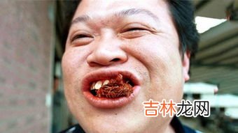 槟榔里面的黑油是什么,槟榔里面的那一层黑的是什么东西，可以吃吗？
