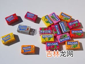 桌子上的口香糖如何去除,怎么去掉木头桌子或者衣服上的口香糖 泡泡样?