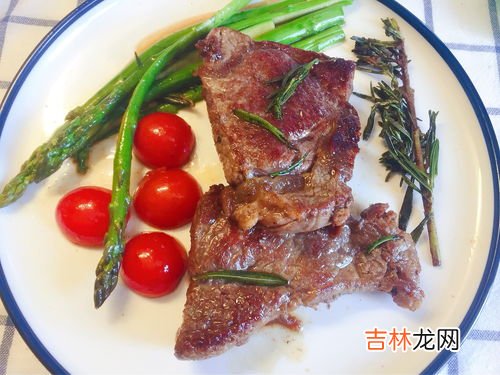 黄油可以煎牛排吗,煎牛排一定要用黄油吗？用黄油煎牛排有哪些好处？