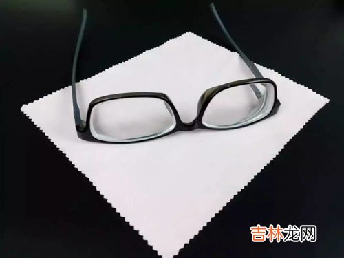 眼镜水可以擦电脑屏幕吗,眼镜清洗液可以笔记本屏幕吗，清洗后对屏幕有影响吗？