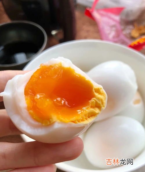 鸡蛋夏季能保存多久,一般鸡蛋在常温下的保质期是多久?