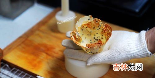 做冰淇淋可以用黄油吗,在做冰淇淋和冰棍时缺少奶油,能不能用黄油代替呢?为什么?