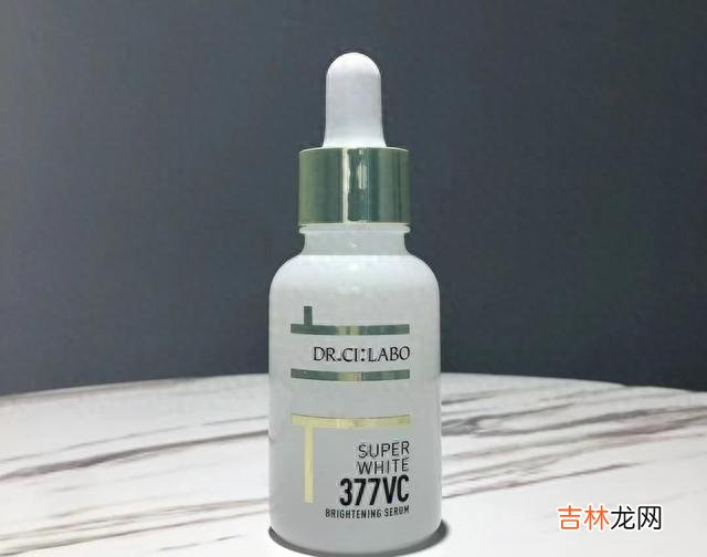 抗氧化 精华液推荐：深层补水保湿抗氧化，让你的肌肤美白效果肉眼可见