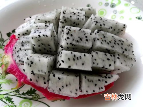 附食用功效 吃火龙果尿会变红色吗,红心火龙果吃完尿红色正常吗？正常