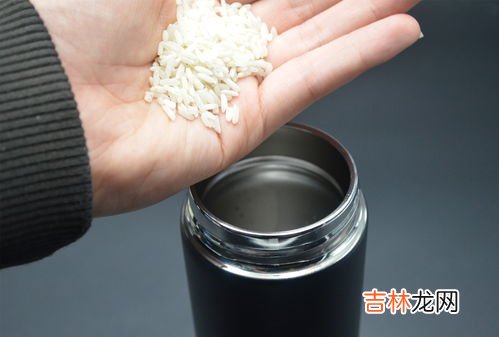 水杯里的茶垢怎么清洗干净,水杯的茶垢怎么清除