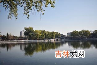 什刹海和后海是一个地方吗,北京的什刹海和后海是同一个地方吗？国贸和金融街是在一起吗？育什么地铁可以直达上述四地？