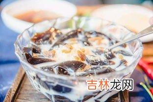 龟苓膏和牛奶可以一起吃吗,龟苓膏可以和奶茶混合着喝吗