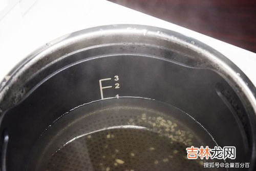 电饭煲有异味怎么去除,新买的电饭煲有异味怎么去处理