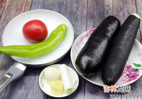 茄子为什么会变黑,茄子炒出来发黑是什么原因?怎么做才能让茄子颜色好看?
