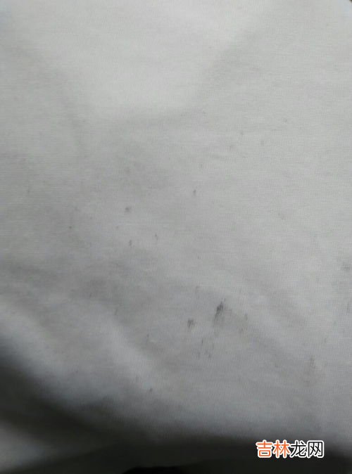 衣服泛黄怎样才能洗得干净,衣服发黄怎么洗掉?