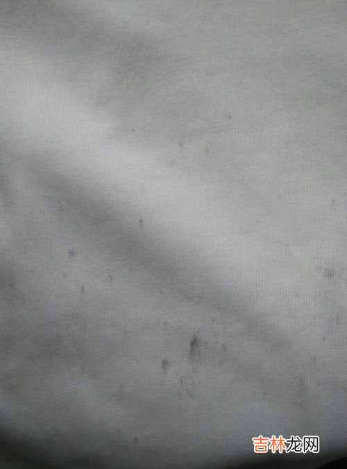 衣服泛黄怎样才能洗得干净,衣服发黄怎么洗掉?