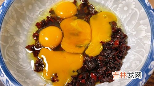 红枣能和鸡蛋一起吃吗,红枣可以和鸡蛋一起吃吗?