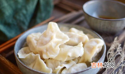 煮饺子用什么火,速冻饺子怎么煮才最好吃啊 ？开始用大火还是小火？