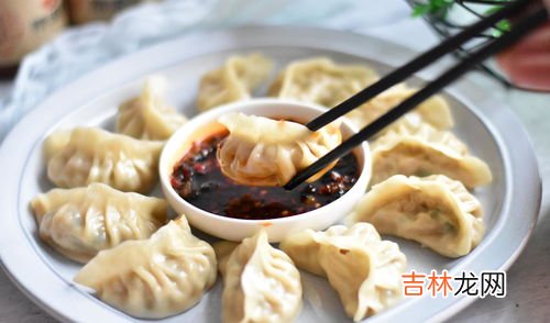 刚包的饺子煮几分钟,新包饺子煮多久才熟 新鲜饺子煮几分钟才熟