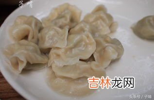 刚包的饺子煮几分钟,新包饺子煮多久才熟 新鲜饺子煮几分钟才熟