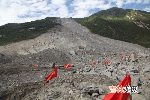 滑坡最容易发生在什么季节,为什么夏天下大雨不容易滑坡 反而冬天下小雨容易滑坡?