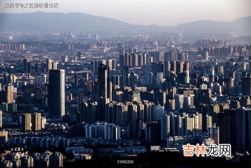 夏天温度低的城市,中国哪座城市夏天气温最低?