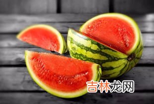西瓜可以放在冰箱里吗,西瓜可以长时间放进冰箱吗？为什么呢？