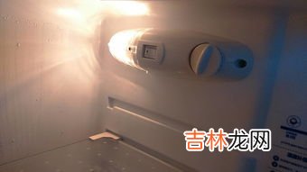 冰箱补偿开关哪边是开,冰箱补偿开关在哪里 冰箱补偿开关位置介绍