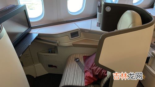公务舱是什么意思,飞机里的商务舱是什么意思啊？？