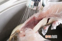 为什么猪油鱼汤更白,如何熬鱼汤会变乳白色？