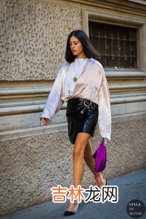 红色衣服怎么洗不掉色,红色衣服褪色怎么补救 四个小妙招轻松解决