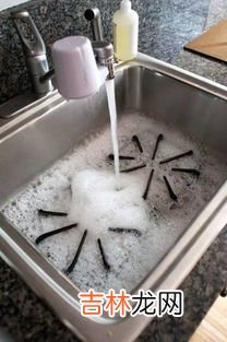 陈旧油渍清洗小妙招,衣服上的油渍时间长了怎么洗掉