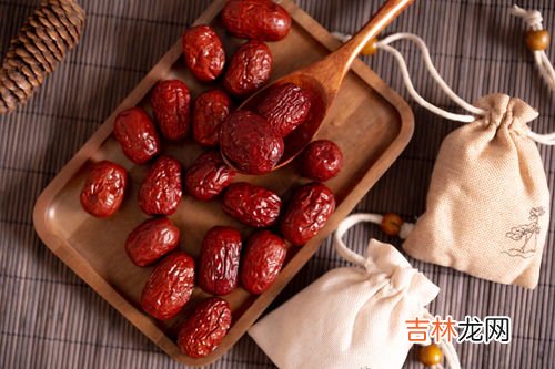红枣生吃和熟吃的区别,红枣生吃和熟吃有什么不同