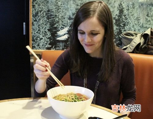 西方人为什么喜欢喝咖啡,常喝咖啡好吗为什么外国人天天都喝呢?