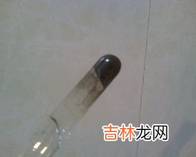 井水烧开后有白色沉淀物能喝吗,井水烧开有白色沉定物是什么?哪井水能饮用吗?