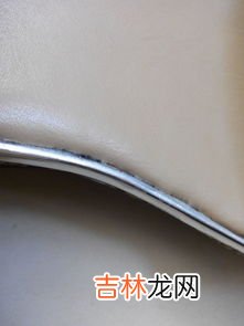 鞋子粘了502怎么处理,什么能把鞋子上的502胶水洗掉
