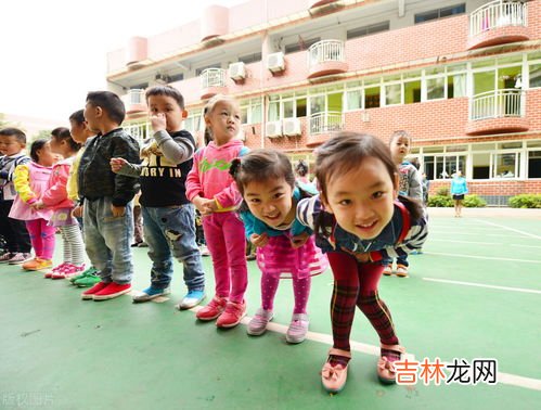 送宝宝去幼儿园需要注意什么,孩子去幼儿园需要准备什么呢