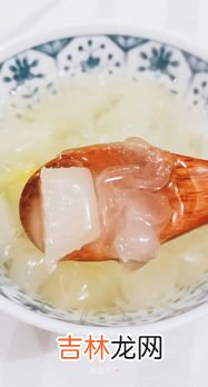 白萝卜雪梨汤的功效与作用,白萝卜炖梨的功效是什么