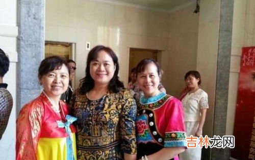 人民币上有哪几种民族文字,人民币上印有哪五种民族文字