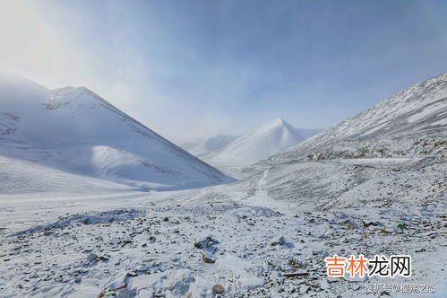 中国最远的火车从哪到哪里,中国最远的火车是哪里到哪里?